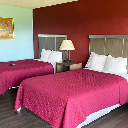 Mayfair Inn Williamston Eksteriør bilde