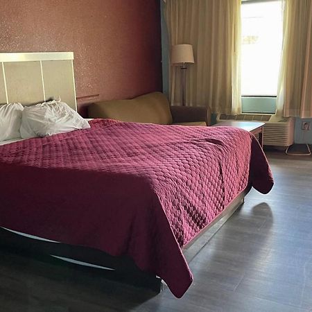 Mayfair Inn Williamston Eksteriør bilde