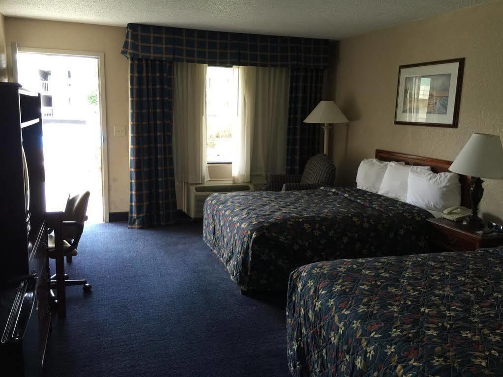 Mayfair Inn Williamston Eksteriør bilde