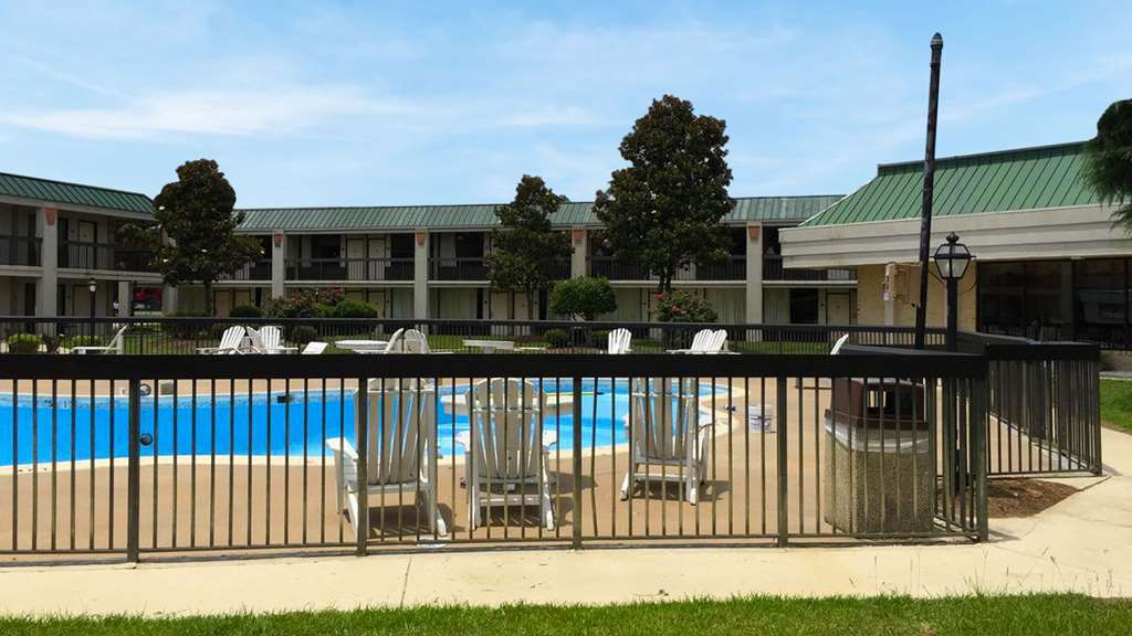 Mayfair Inn Williamston Eksteriør bilde
